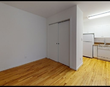 72nd street and 1st Avenue - Photo Thumbnail 4