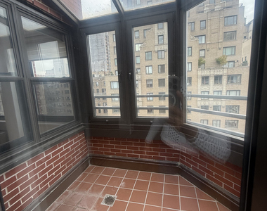 7 East 86th Street - Photo Thumbnail 3