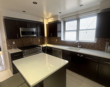 7 East 86th Street - Photo Thumbnail 5