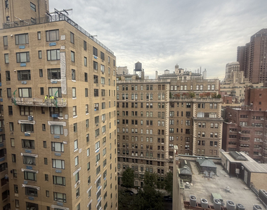 7 East 86th Street - Photo Thumbnail 6