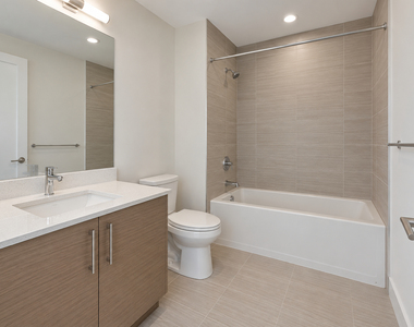 555 10th Avenue - Photo Thumbnail 2