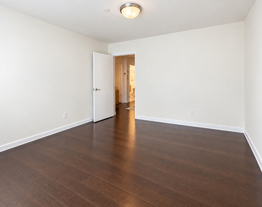 286 Stanhope Street - Photo Thumbnail 8