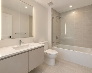 300 East 75th Street - Photo Thumbnail 2