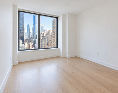 300 East 75th Street - Photo Thumbnail 3