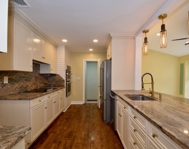 1455 Woodacres Dr - Photo Thumbnail 10