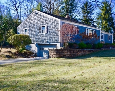 1455 Woodacres Dr - Photo Thumbnail 16