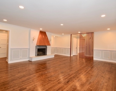 1455 Woodacres Dr - Photo Thumbnail 11