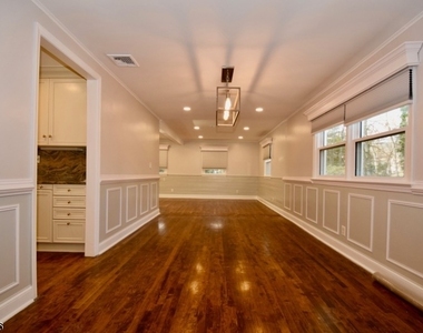 1455 Woodacres Dr - Photo Thumbnail 18