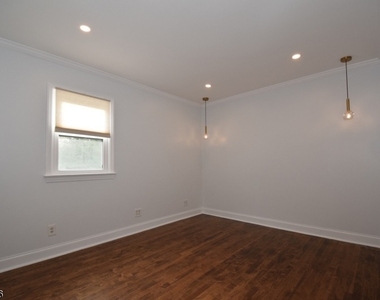 1455 Woodacres Dr - Photo Thumbnail 15