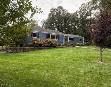 1455 Woodacres Dr - Photo Thumbnail 32
