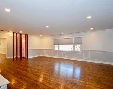 1455 Woodacres Dr - Photo Thumbnail 5