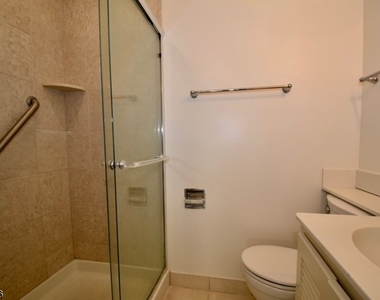 1455 Woodacres Dr - Photo Thumbnail 31