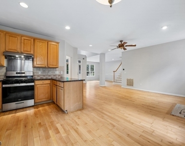 4 Revere Dr - Photo Thumbnail 4