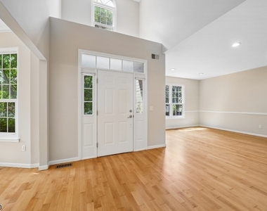 4 Revere Dr - Photo Thumbnail 14