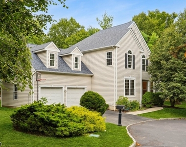 4 Revere Dr - Photo Thumbnail 1