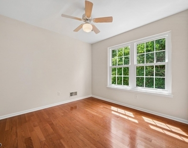 4 Revere Dr - Photo Thumbnail 20