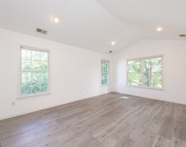 268 Patriot Hill Drive - Photo Thumbnail 7