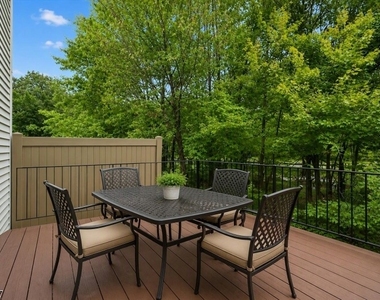 662 Marshall Rd - Photo Thumbnail 27