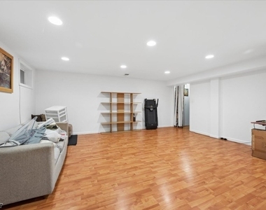 662 Marshall Rd - Photo Thumbnail 24