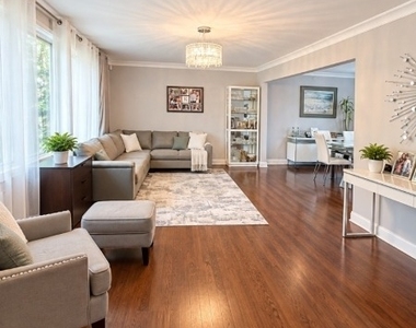 19 Tiffany Dr - Photo Thumbnail 2