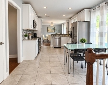 19 Tiffany Dr - Photo Thumbnail 4