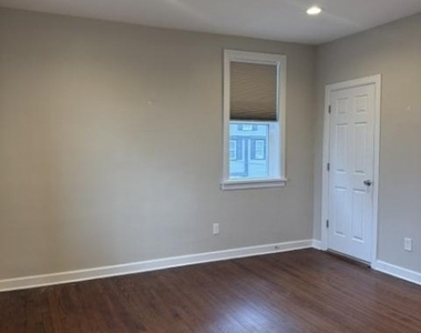 12 East St - Photo Thumbnail 8