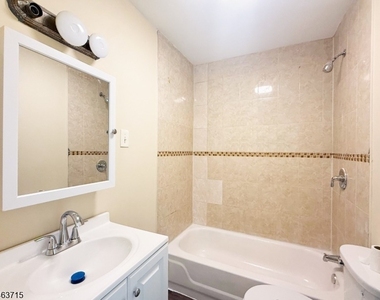 969 W 4th St - Photo Thumbnail 8