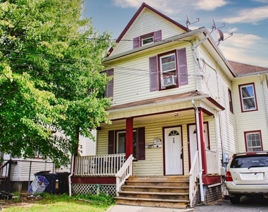 969 W 4th St - Photo Thumbnail 1