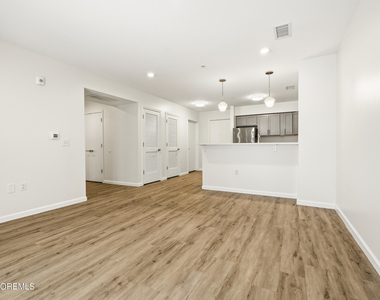 165 Pavilion Avenue - Photo Thumbnail 9