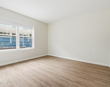 165 Pavilion Avenue - Photo Thumbnail 14