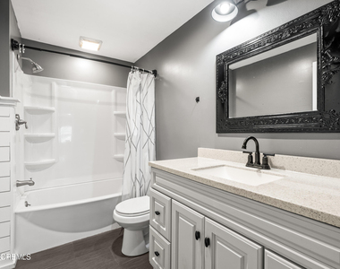 27 Brookwillow Avenue - Photo Thumbnail 15