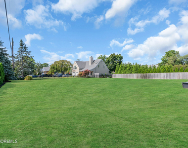 11 Pinewood Avenue - Photo Thumbnail 37