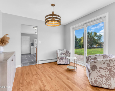 11 Pinewood Avenue - Photo Thumbnail 12