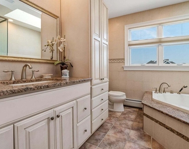 406 Ocean Avenue - Photo Thumbnail 16