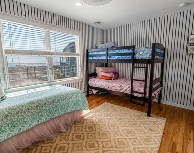 406 Ocean Avenue - Photo Thumbnail 11