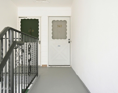 735 Greens Avenue - Photo Thumbnail 8