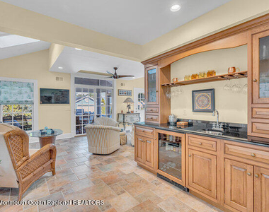 1405 4th Avenue - Photo Thumbnail 13