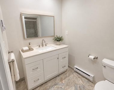 35 Amberly Drive - Photo Thumbnail 3