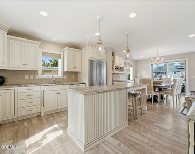 402 Daytona Drive - Photo Thumbnail 9