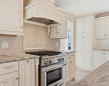 402 Daytona Drive - Photo Thumbnail 58