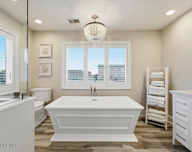 402 Daytona Drive - Photo Thumbnail 33