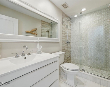 402 Daytona Drive - Photo Thumbnail 26