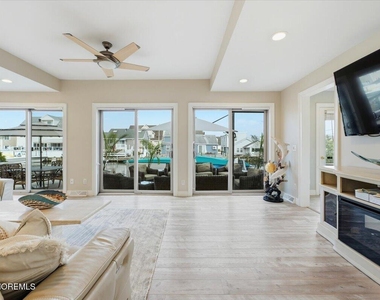 402 Daytona Drive - Photo Thumbnail 18