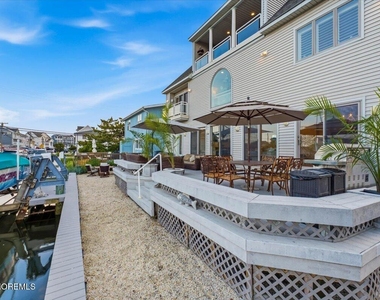 402 Daytona Drive - Photo Thumbnail 64
