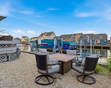 402 Daytona Drive - Photo Thumbnail 62