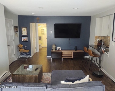 119 Avery Avenue - Photo Thumbnail 1
