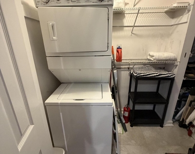 119 Avery Avenue - Photo Thumbnail 8