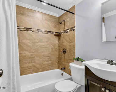 331 W Sylvania Avenue - Photo Thumbnail 6