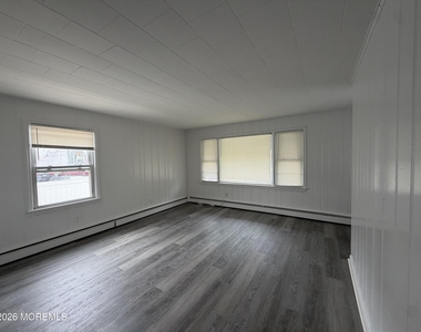 368 Carr Avenue - Photo Thumbnail 5