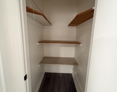 368 Carr Avenue - Photo Thumbnail 7